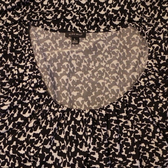 Nine West women's ruffled sleeveless Top L - Picture 7 of 8